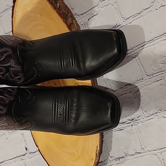 Justin Cowboy Boots - Picture 3 of 8